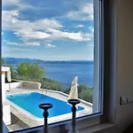 فيلة Charmy Hill With Pool بودغورا