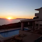 Charmy Hill With Pool فيلة *