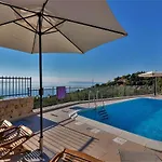 Charmy Hill With Pool فيلة بودغورا