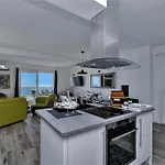 Charmy Hill With Pool فيلة بودغورا