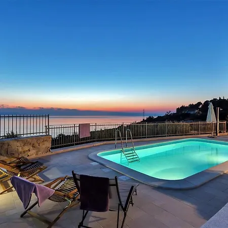 Charmy Hill With Pool * Podgora (Split-Dalmatia)