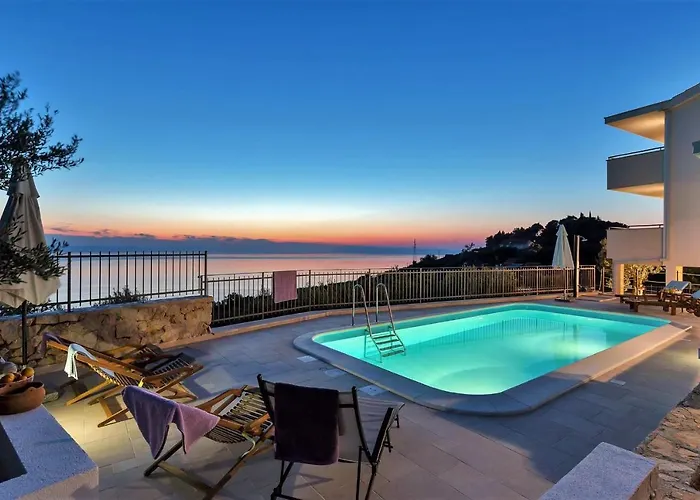 Charmy Hill With Pool * Podgora (Split-Dalmatia)